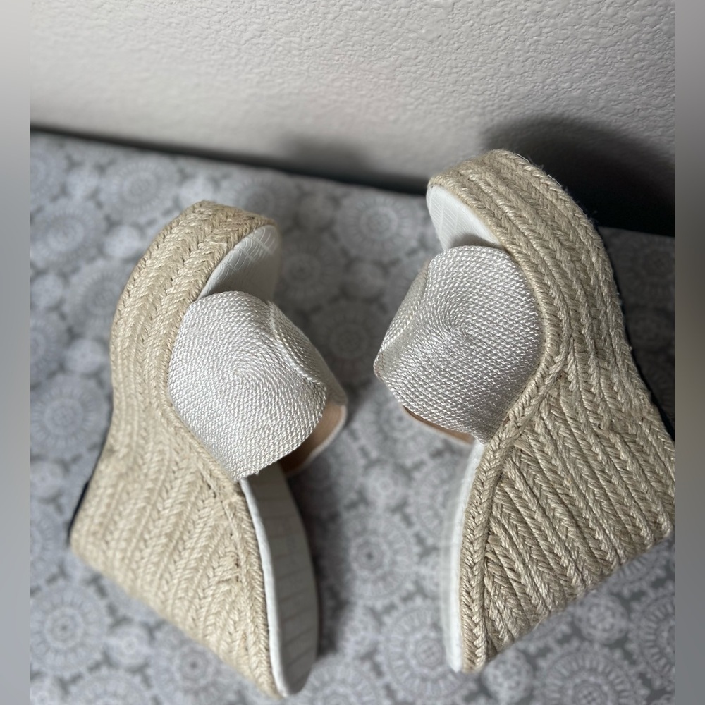 Shuzumiao~Neutral~High Platform~Espadrille~Wedge~
Sandal~Circle Detail~Size 8.5 - Picture 10 of 14